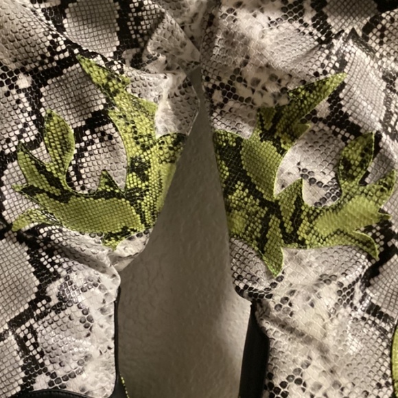 Hilda Chunky Heel Over The Knee Boots, Size 9M, Multi Colored NEW - Picture 3 of 6